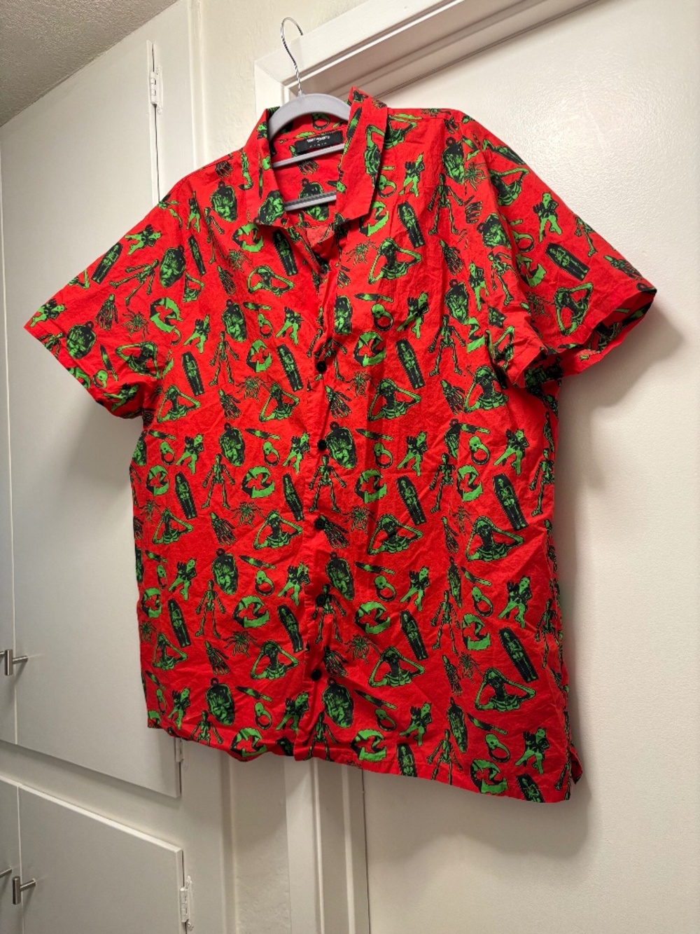 Future Monsters colorful “Trick or Trinkets” Halloween print shirt - size XL